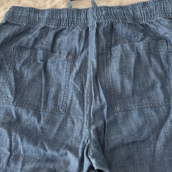 Women’s Gap drawstring lightweight cotton fabric denim joggers - Picture 6 of 6